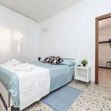 Trilocale Con Patio Esterno Apartment