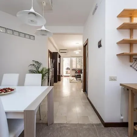 Trilocale Con Patio Esterno Apartment *
